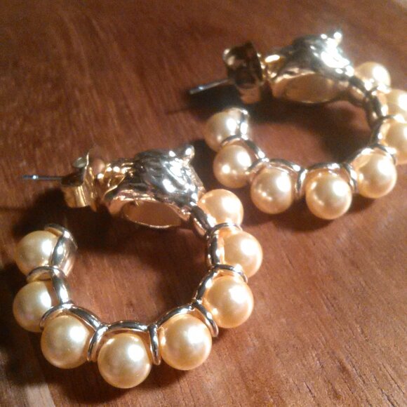 Golden Shell Pearl and Leopard Lock Goldtone Half Hoop Earrings - Picture 1 of 16